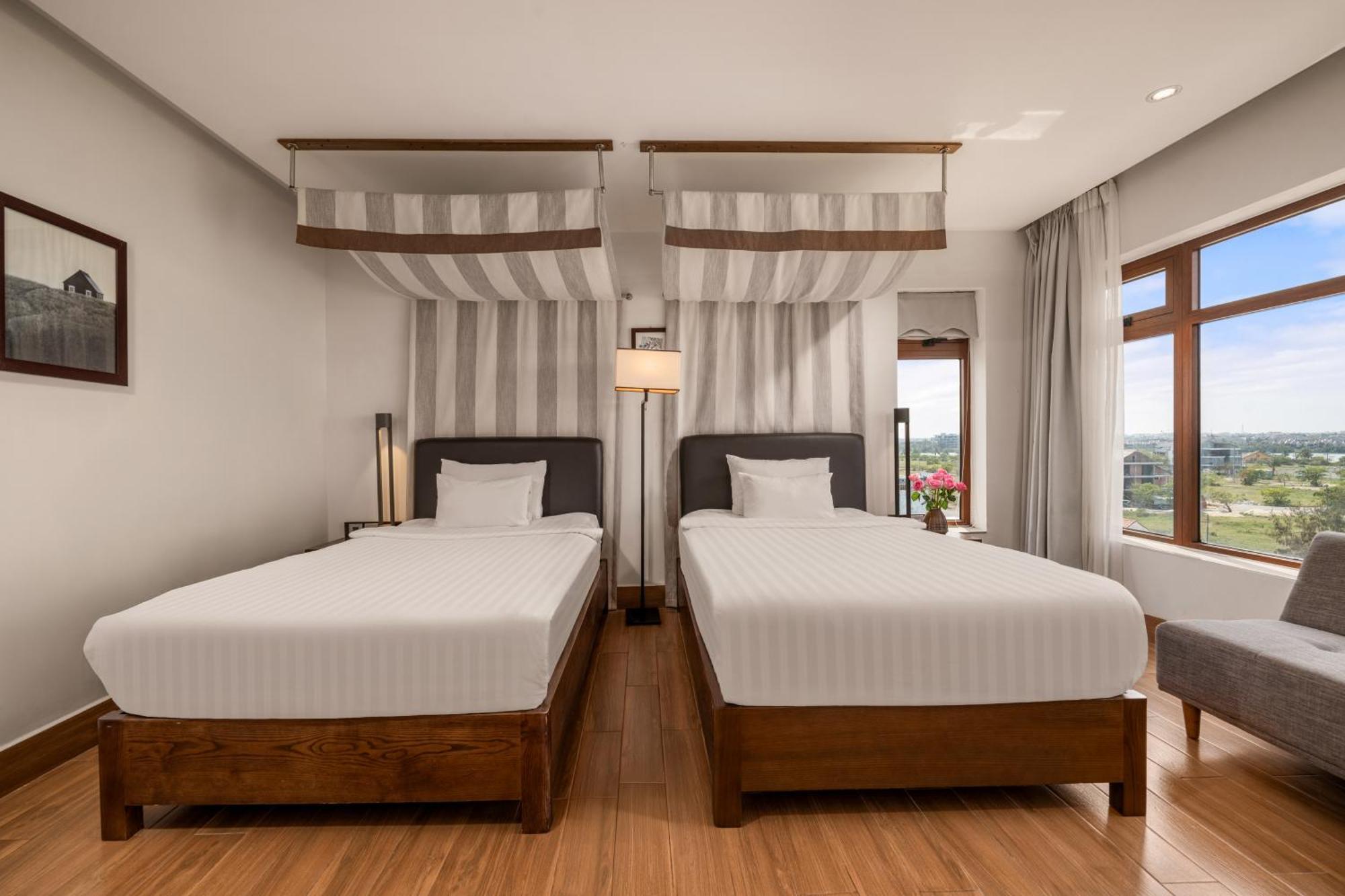 Hoi An Ocean Front Hotel Exterior photo