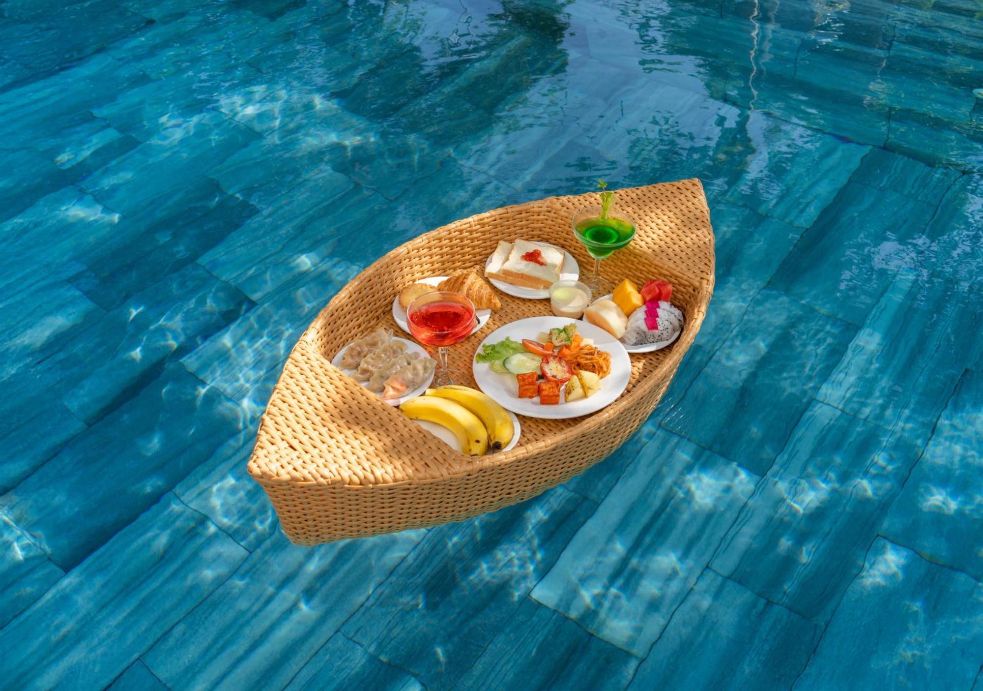 Hoi An Ocean Front Hotel Exterior photo